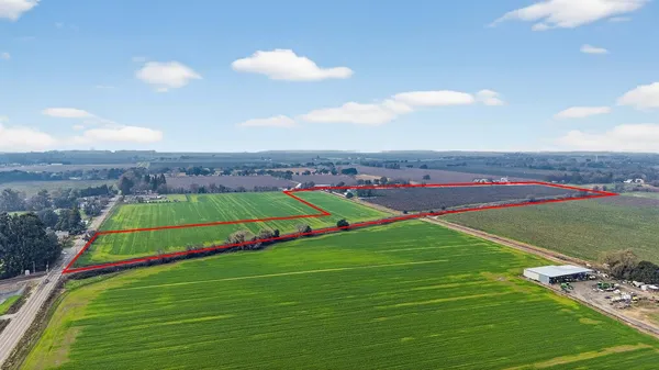 a view of an outdoor space and tennis court
