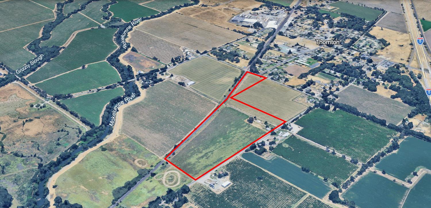 27350 Thornton Road Thornton, CA 95632 - Photo 27 of 27 an aerial view of a tennis ground