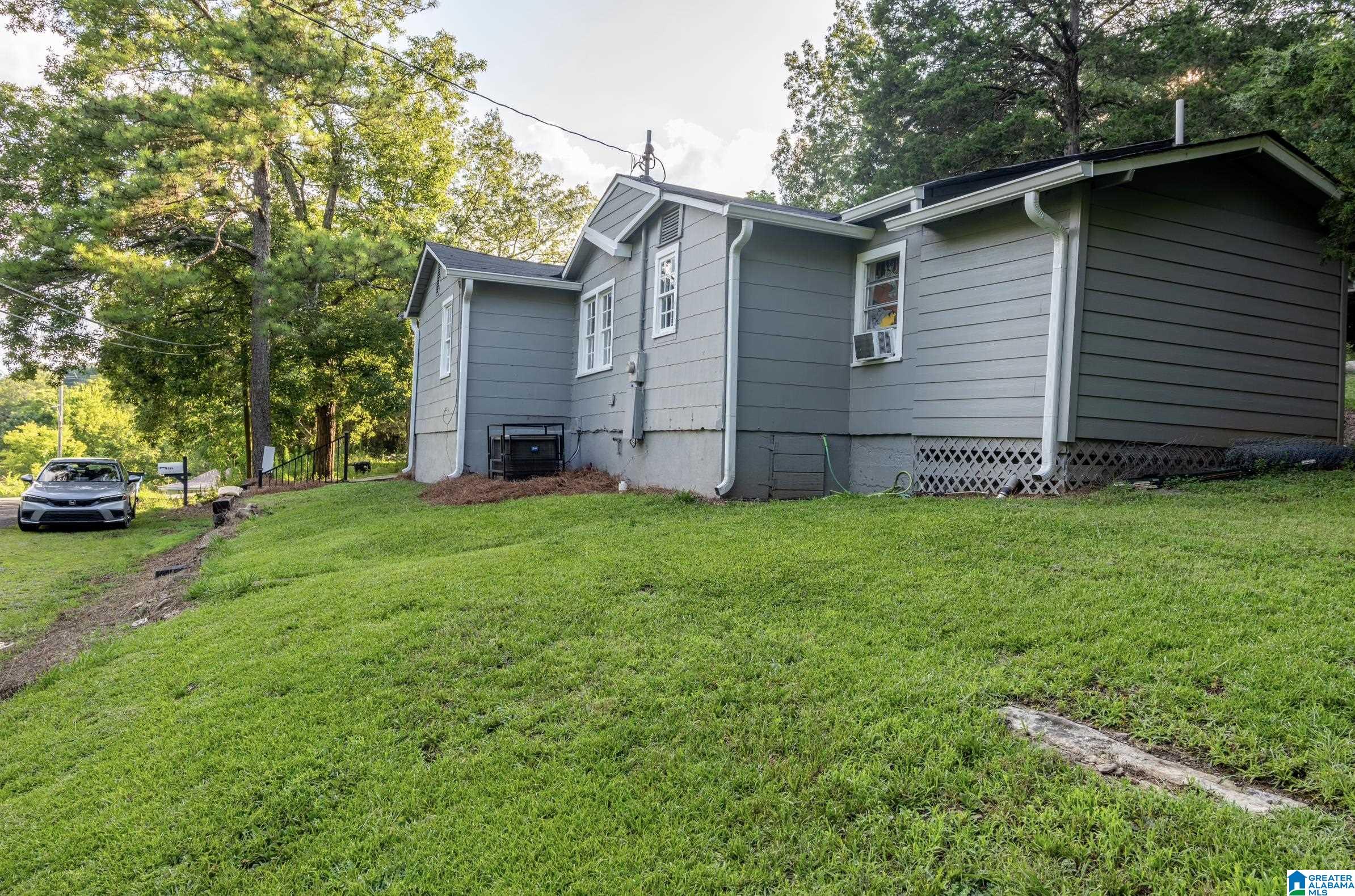 504 7th Avenue East Oneonta, AL 35121 - Photo 5 of 25