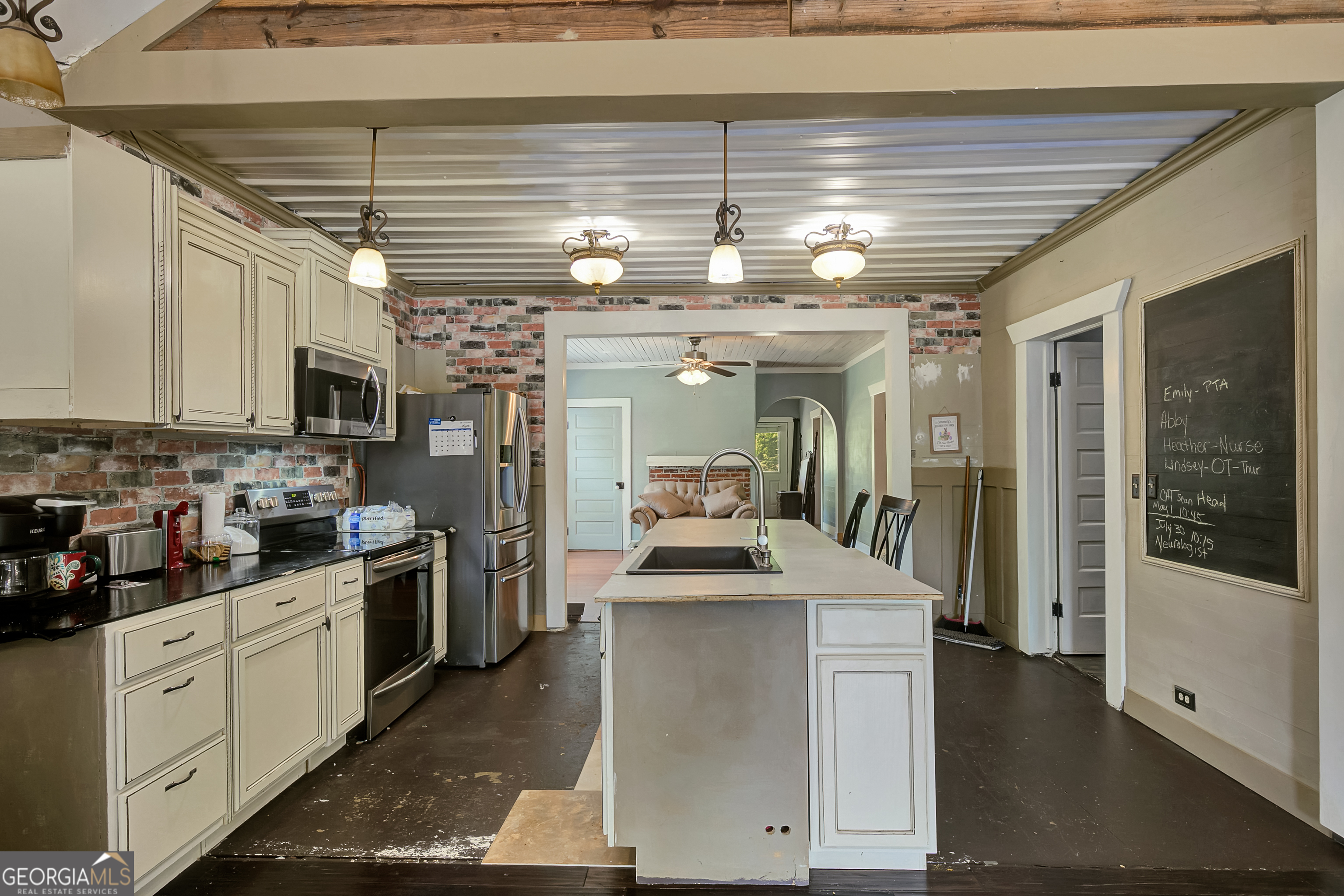 198 Matbeth Road Barnesville, GA 30204 - Photo 11 of 33