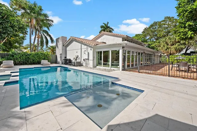 $8,995 | 4620 Northeast 25th Avenue, Fort Lauderdale, FL 33308
