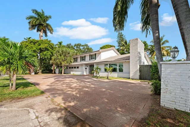 $7,995 | 4620 Northeast 25th Avenue, Fort Lauderdale, FL 33308