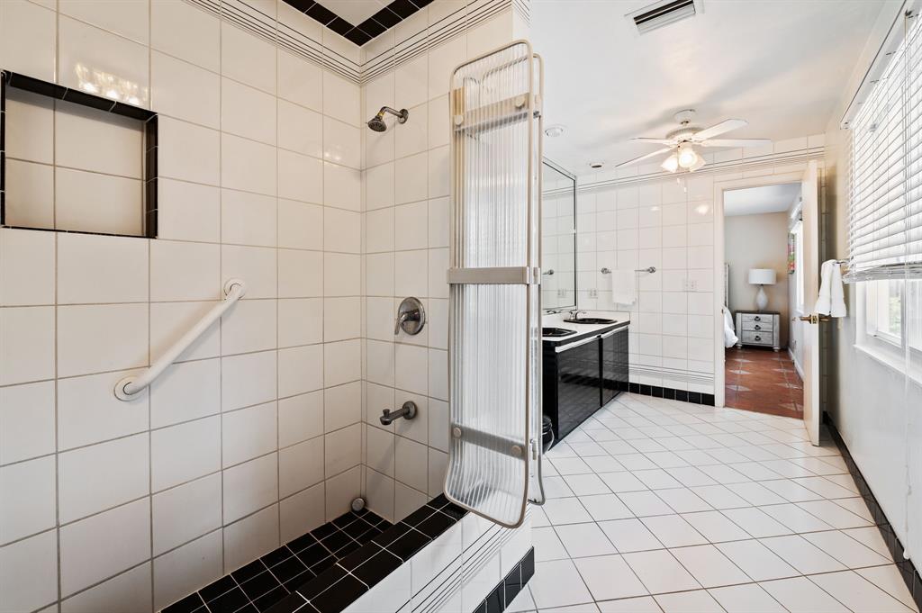 4620 Northeast 25th Avenue Fort Lauderdale, FL 33308 - Photo 27 of 30 a bathroom with a shower and a sink