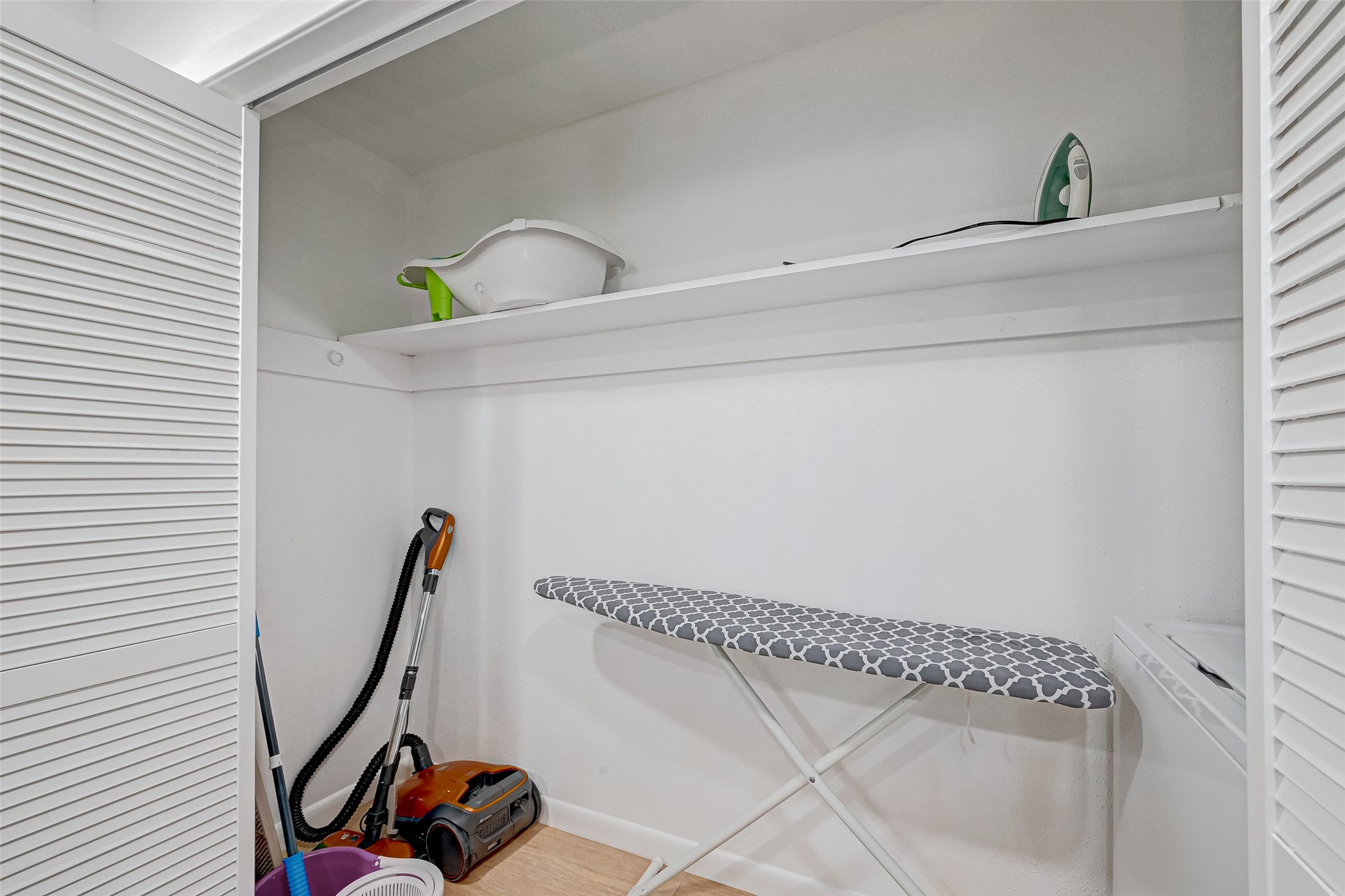 5863 Inwood Drive, Unit 3 Houston, TX 77057 - Photo 14 of 32