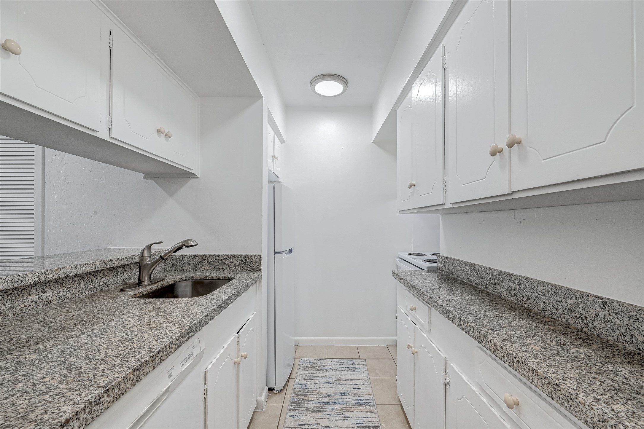 5863 Inwood Drive, Unit 3 Houston, TX 77057 - Photo 18 of 32