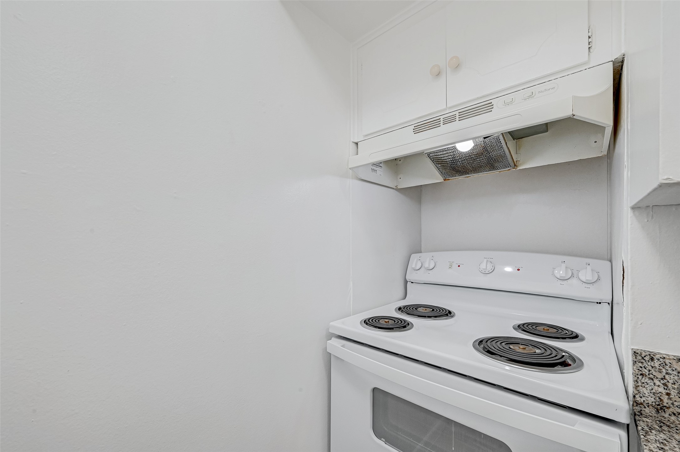 5863 Inwood Drive, Unit 3 Houston, TX 77057 - Photo 21 of 32