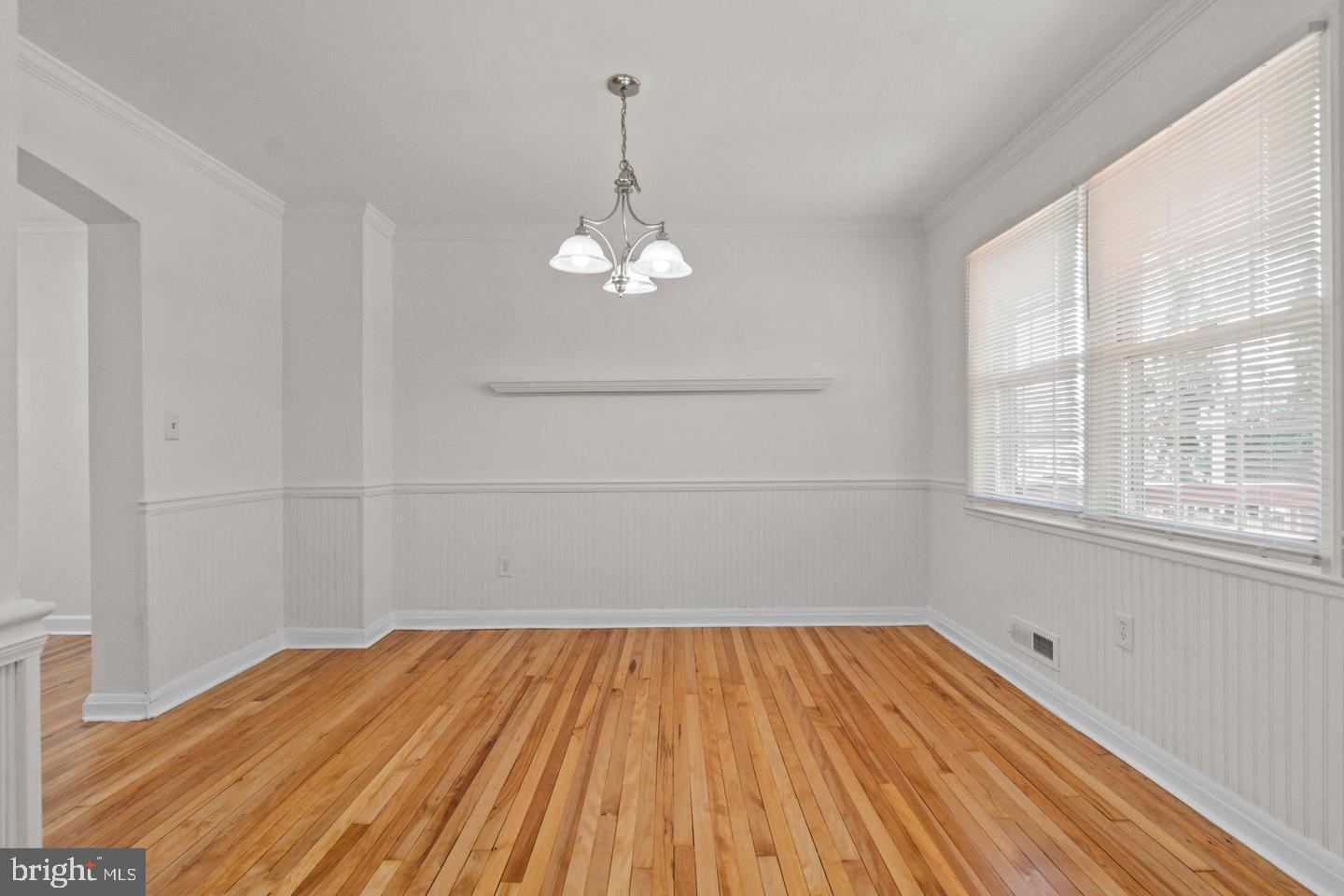 8340 Edgedale Road Baltimore, MD 21234 - Photo 3 of 15