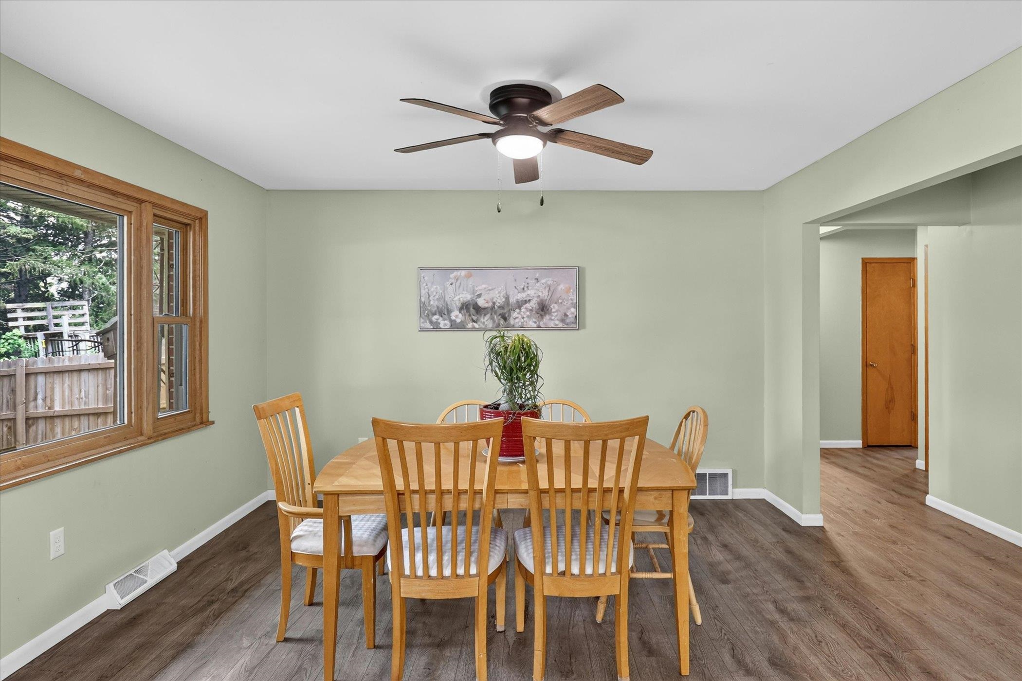 726 Rockshire Drive Janesville, WI 53546 - Photo 10 of 39