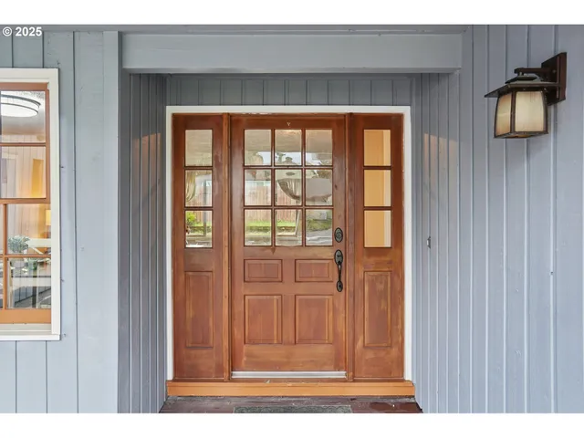 a view of an entryway