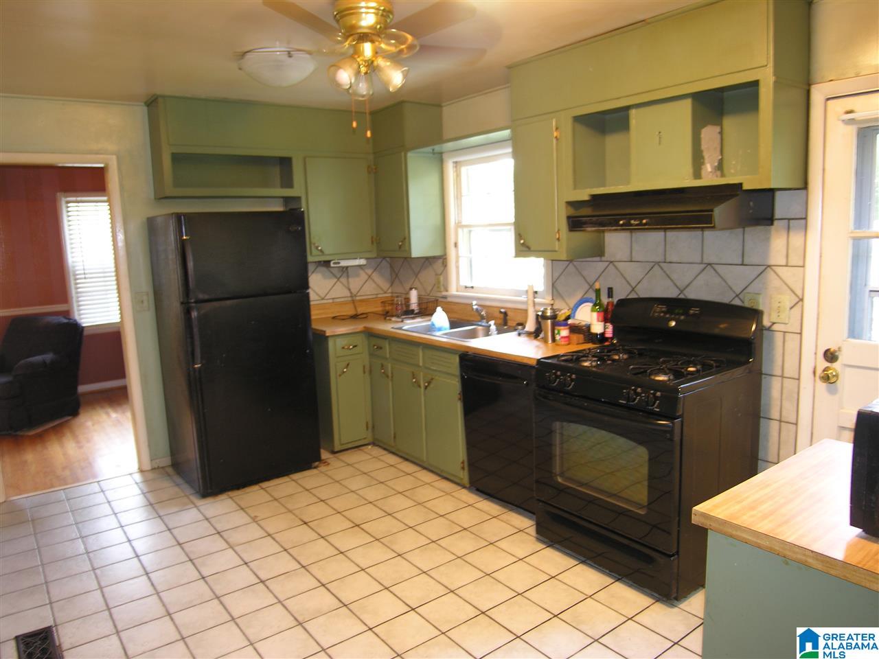 125 Oxmoor Road Homewood, AL 35209 - Photo 7 of 23