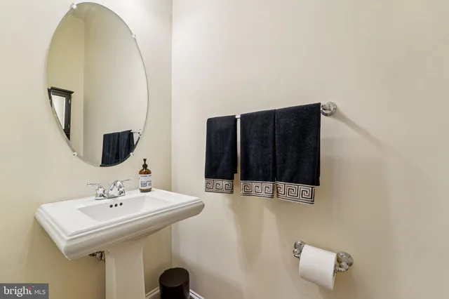 $675,000 | 6033 Talbot Drive, Ellicott City, MD 21043