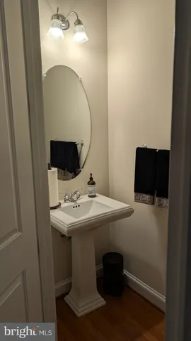 $675,000 | 6033 Talbot Drive, Ellicott City, MD 21043