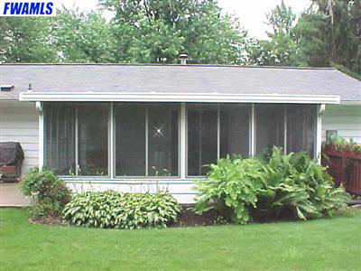 404 West Roe Street Ossian, IN 46777 - Photo 3 of 15 Gallery Image 3