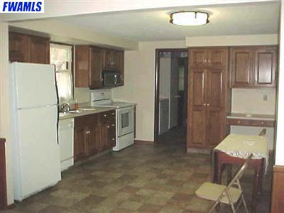 404 West Roe Street Ossian, IN 46777 - Photo 7 of 15 Gallery Image 7