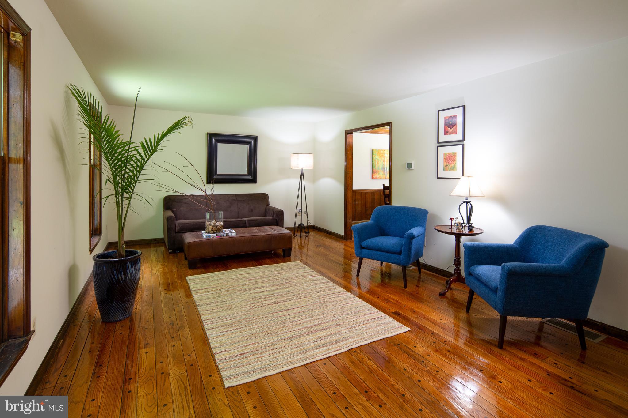 1431 Mission Road Quakertown, PA 18951 - Photo 2 of 30 Living Room