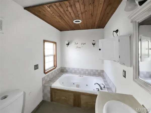 $71,200 | 15380 Hargis Court, Rolla, MO 65401