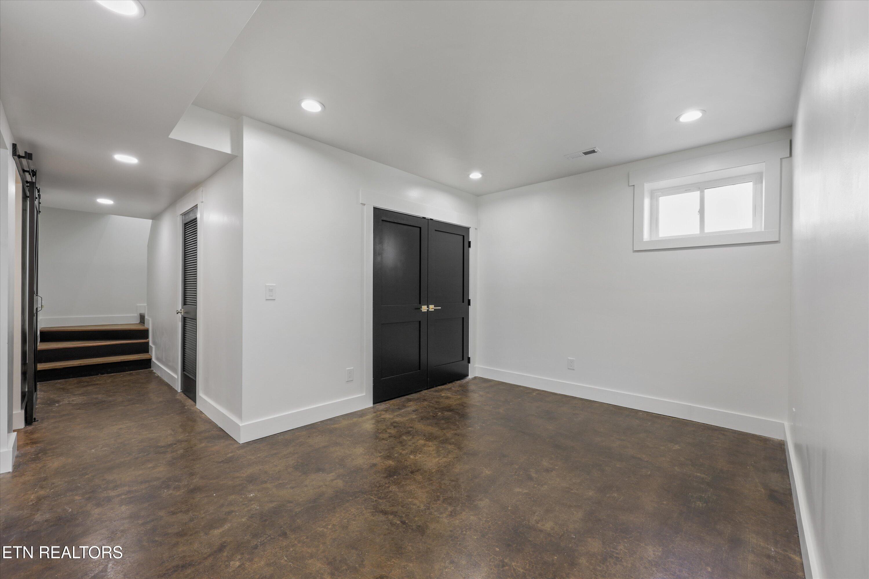 13161 Vonore Road Loudon, TN 37774 - Photo 31 of 41 Flex space to systems room.