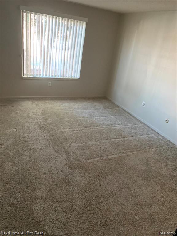 1250 East West Maple Road, Unit 2 Walled Lake, MI 48390 - Photo 9 of 13