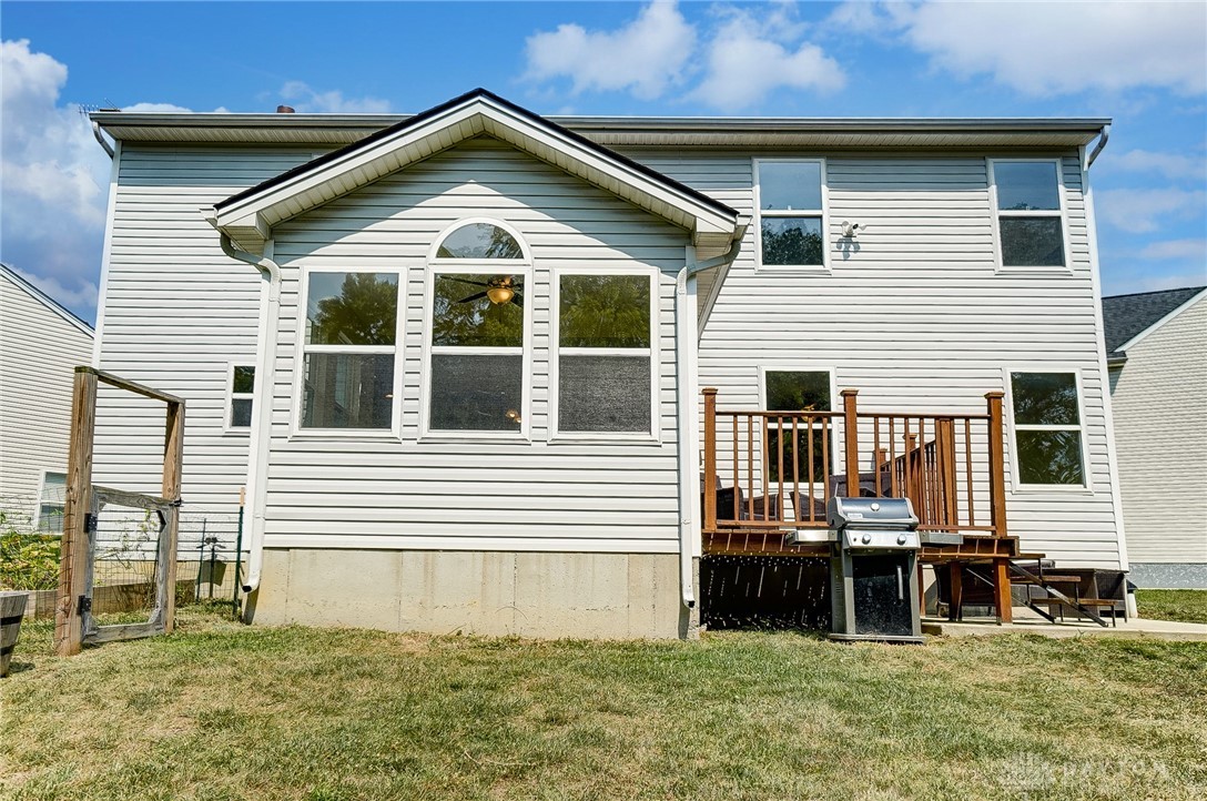 6042 Kay Court Riverside, OH 45424 - Photo 27 of 29 Rear view of house.
