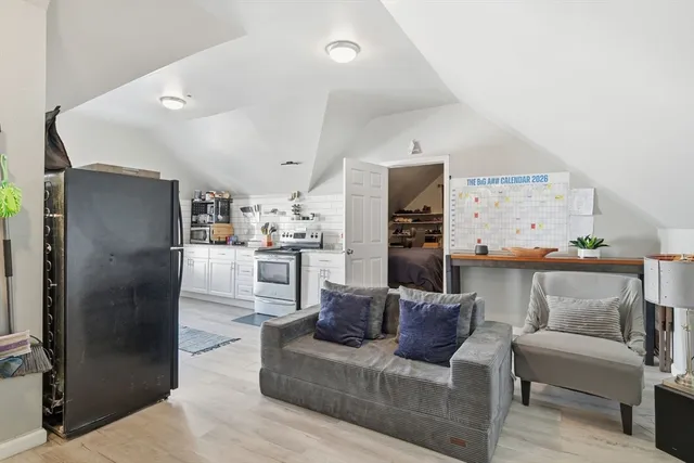 $449,900 | 134-136 Woodlawn Street, Springfield, MA 01108