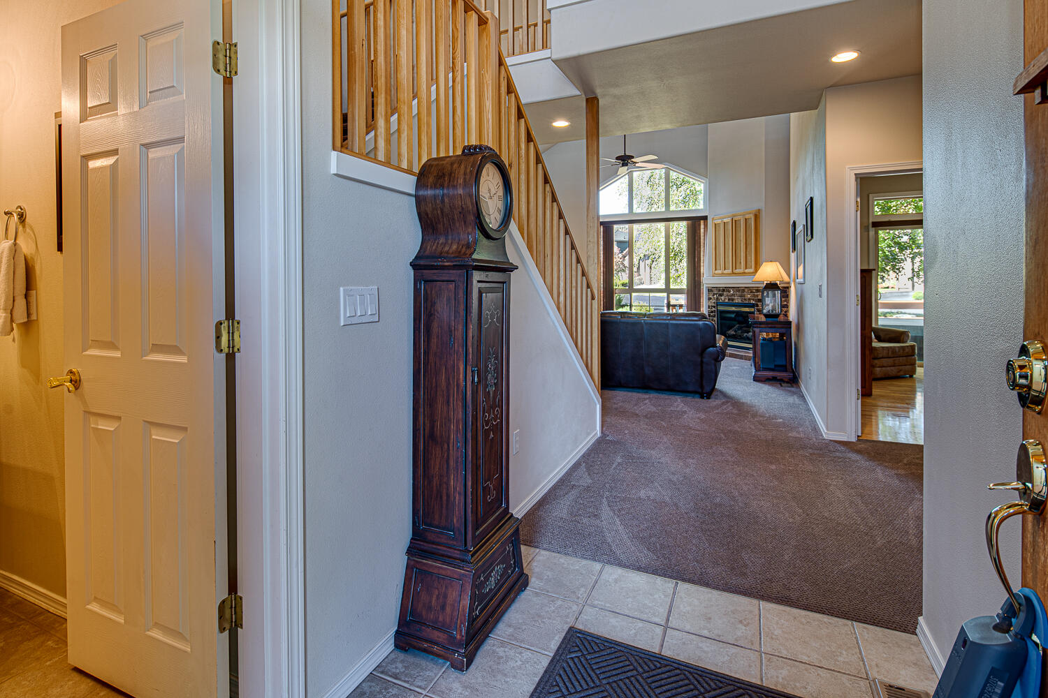 8403 Forest Ridge Loop Redmond, OR 97756 - Photo 4 of 36 8403-200