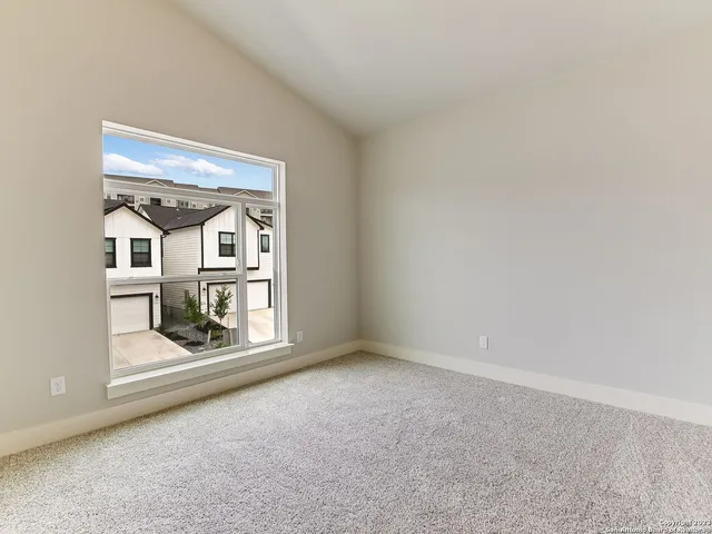 $2,550 | 16011 Babcock Road, Unit 22, San Antonio, TX 78255