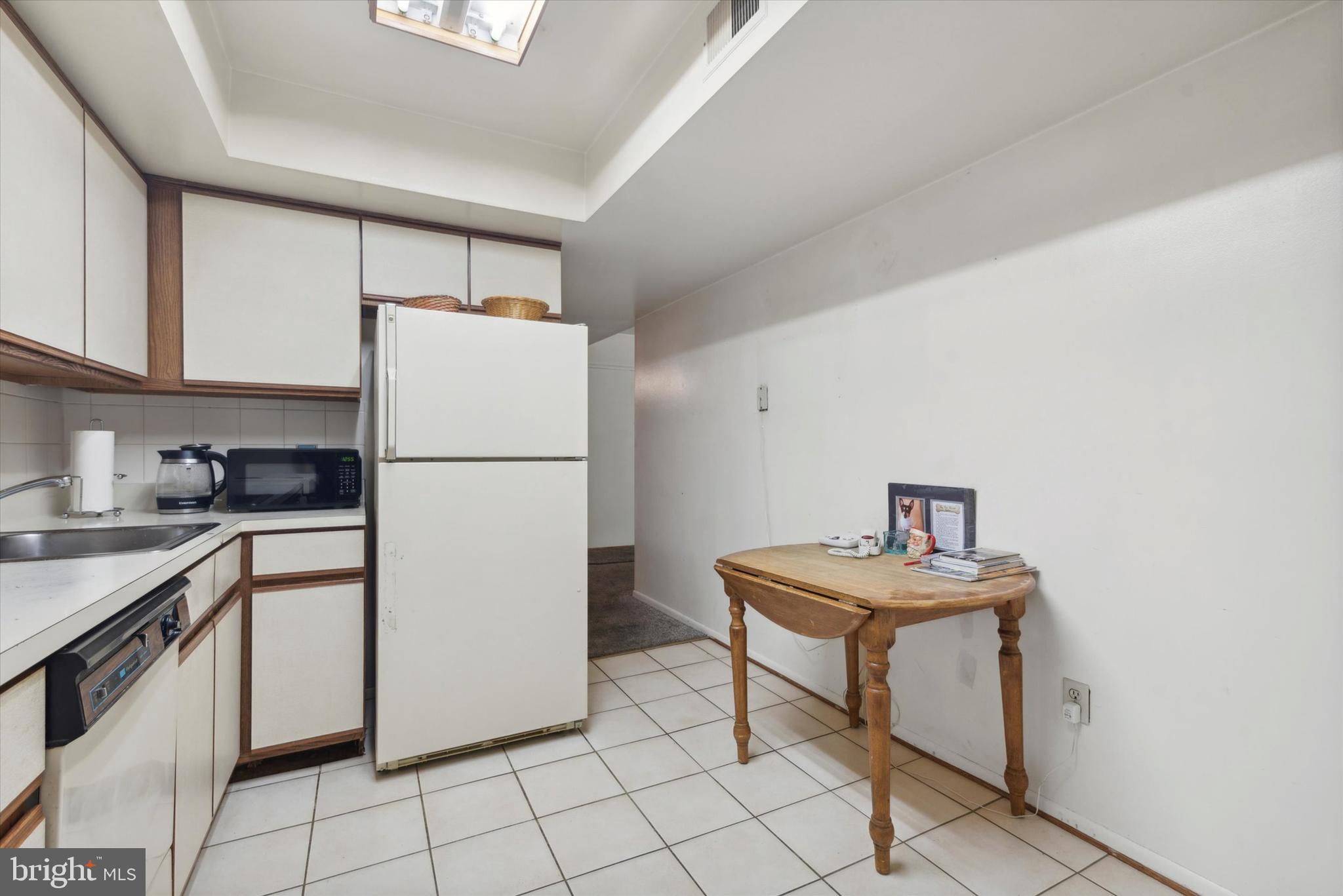 14 Cavendish Drive Ambler, PA 19002 - Photo 11 of 25 Kitchen