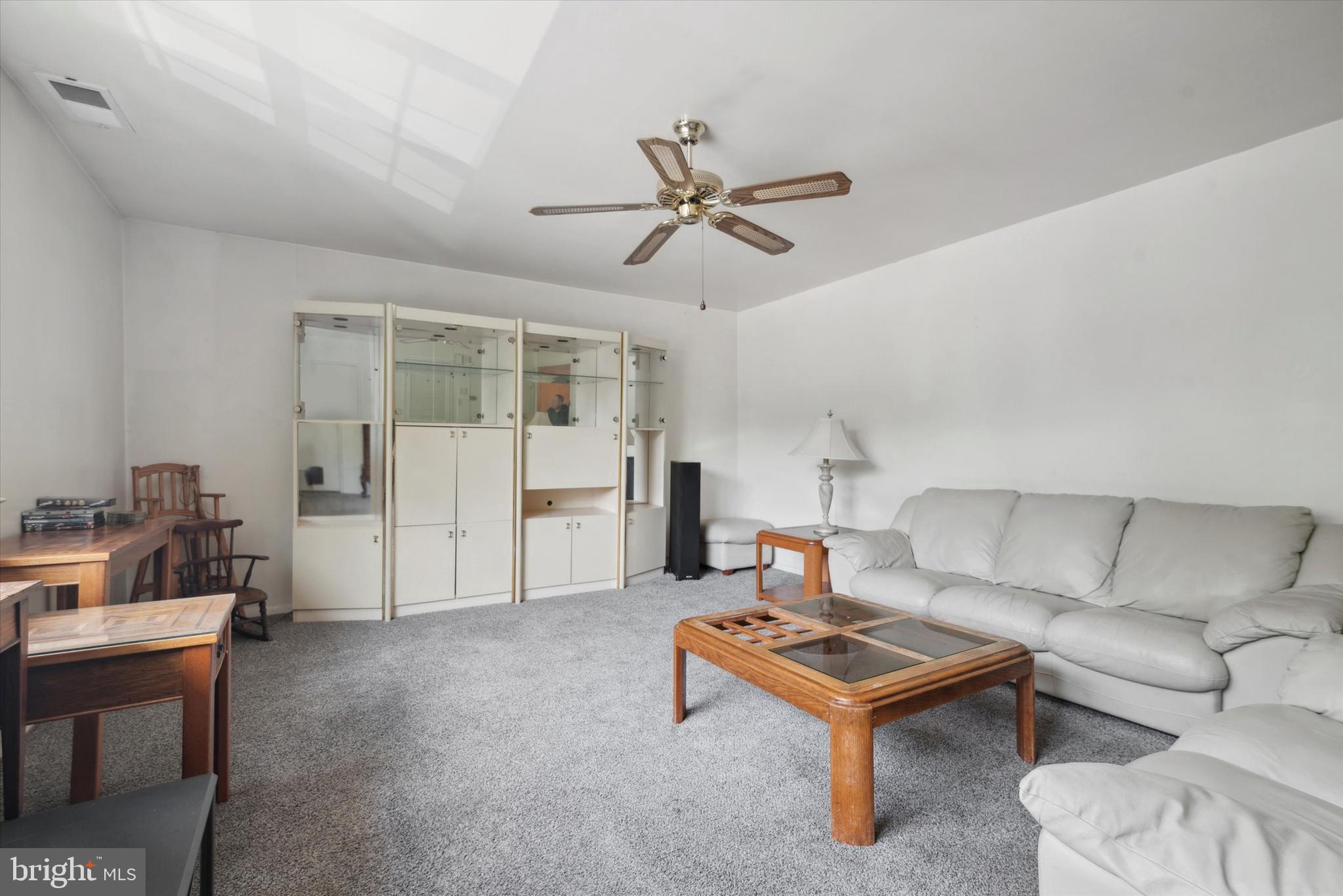 14 Cavendish Drive Ambler, PA 19002 - Photo 6 of 25 Living