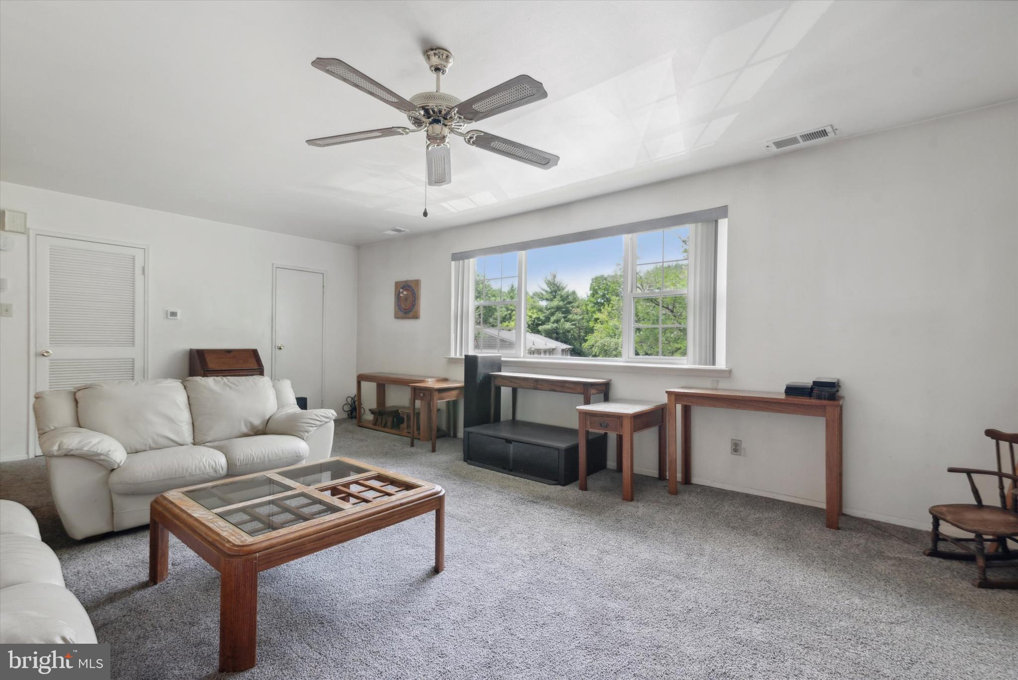 14 Cavendish Drive Ambler, PA 19002 - Photo 7 of 25 Living