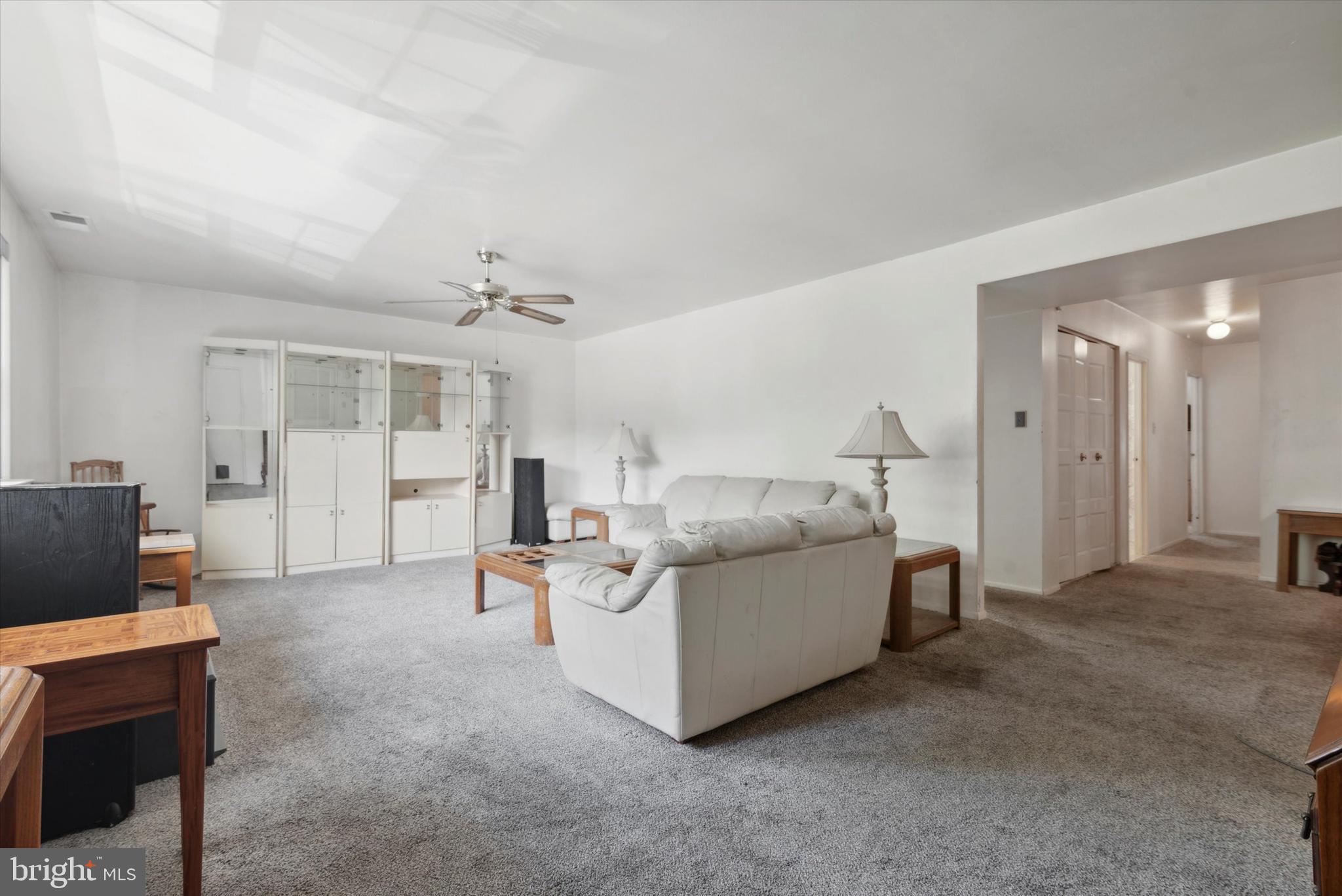 14 Cavendish Drive Ambler, PA 19002 - Photo 8 of 25 Living