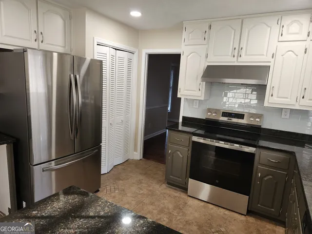 $2,650 | 5170 Lost Dutchman Drive, Lithonia, GA 30038