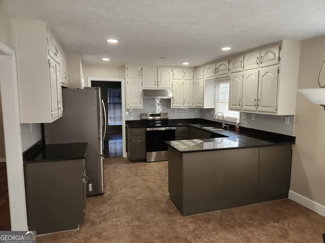 $2,650 | 5170 Lost Dutchman Drive, Lithonia, GA 30038