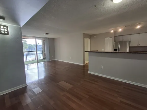 $1,999 | 4836 Highway 7, Unit 5204, Coconut Creek, FL 33073