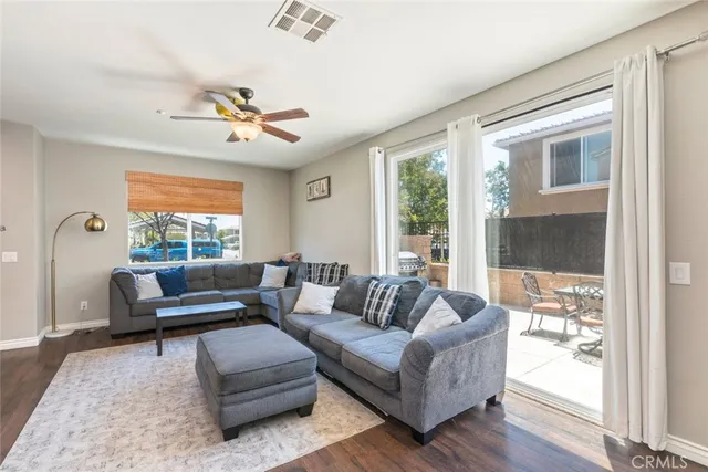 $458,000 | 27435 Larabee Court, Unit 2, Murrieta, CA 92562