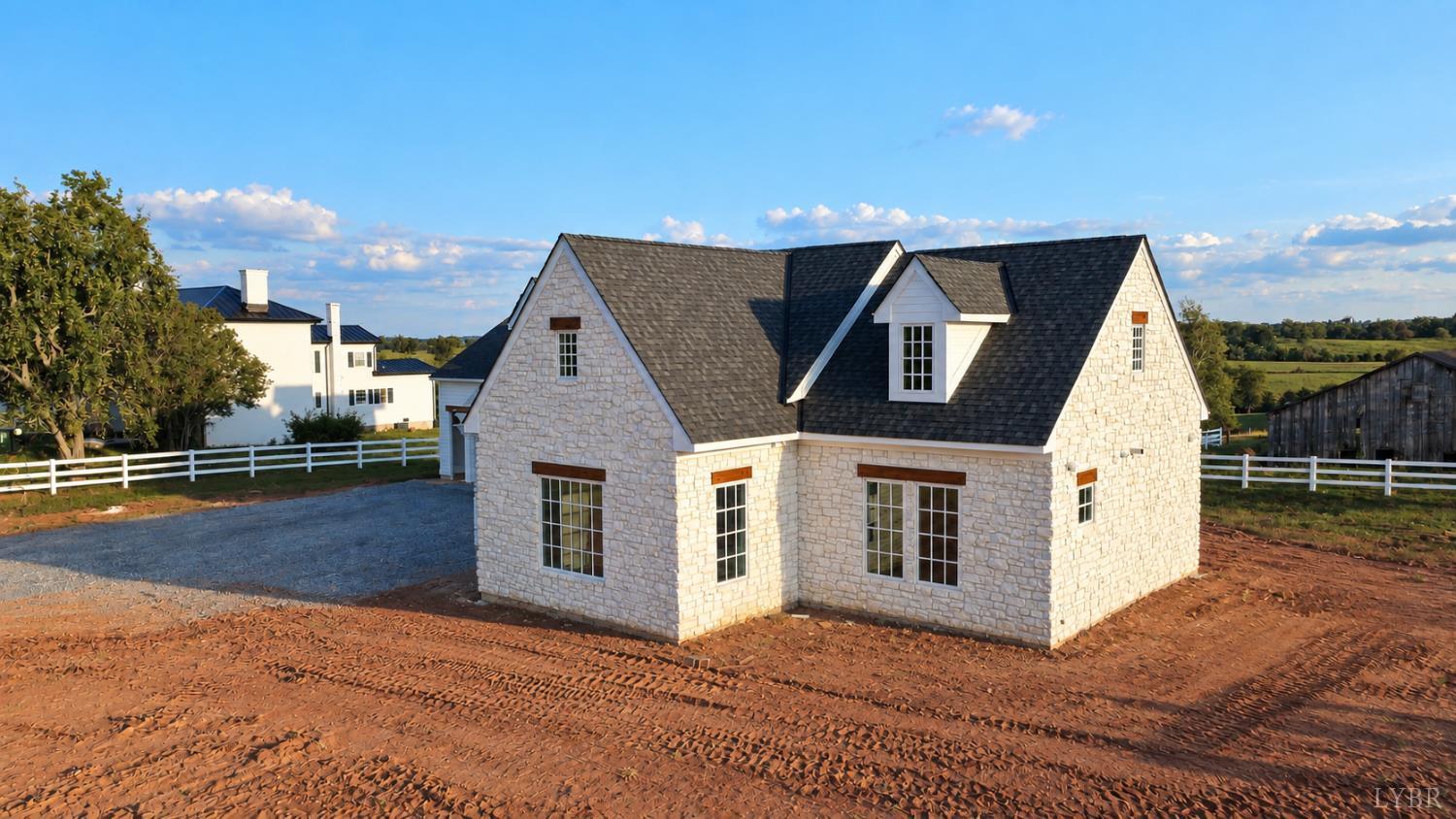 2652 Fancy Farm Road Bedford, VA 24523 - Photo 3 of 38 Gallery Image 3