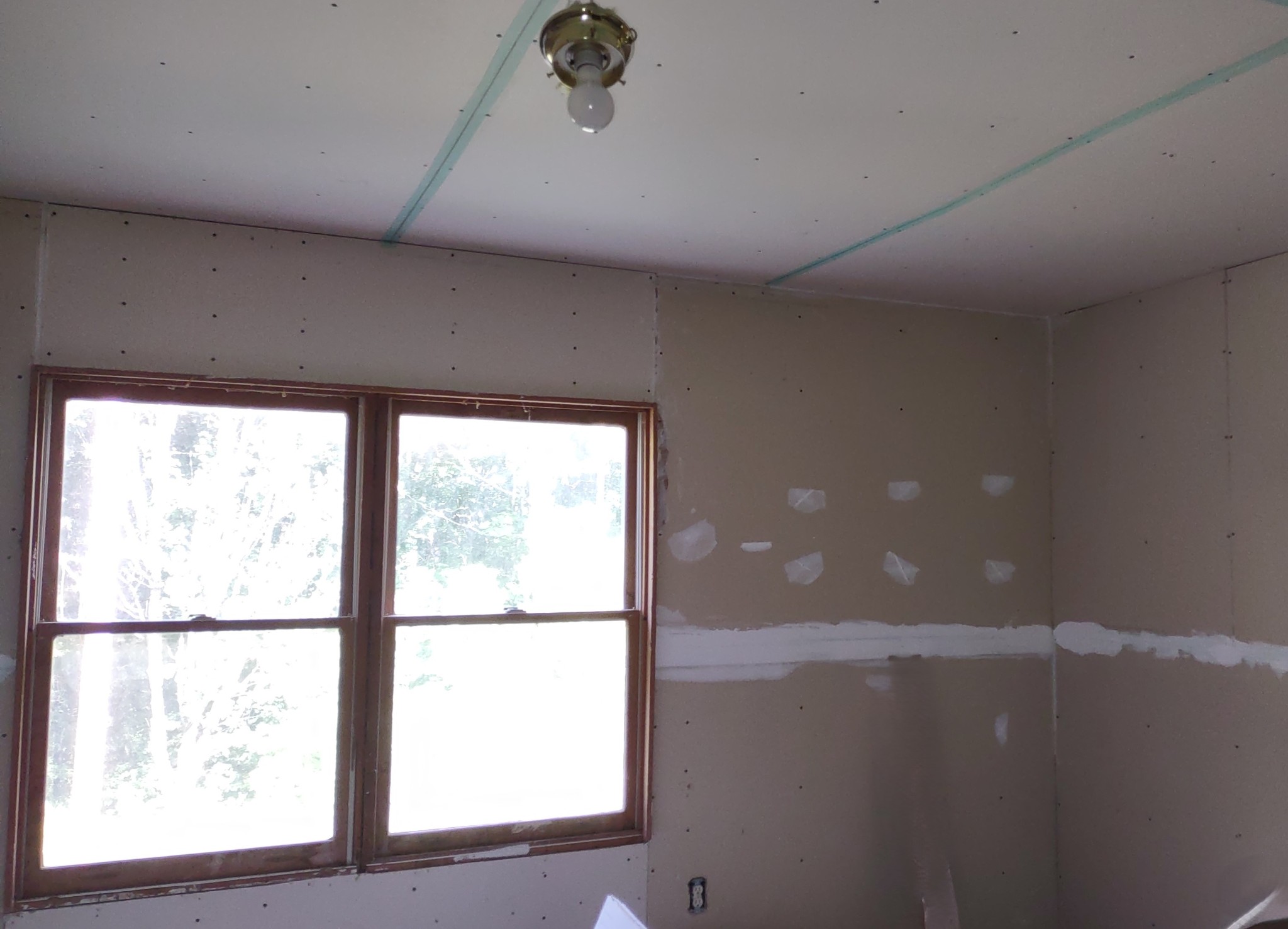 1376 Panhandle Road Manchester, TN 37355 - Photo 5 of 13 a view of an empty room with a window