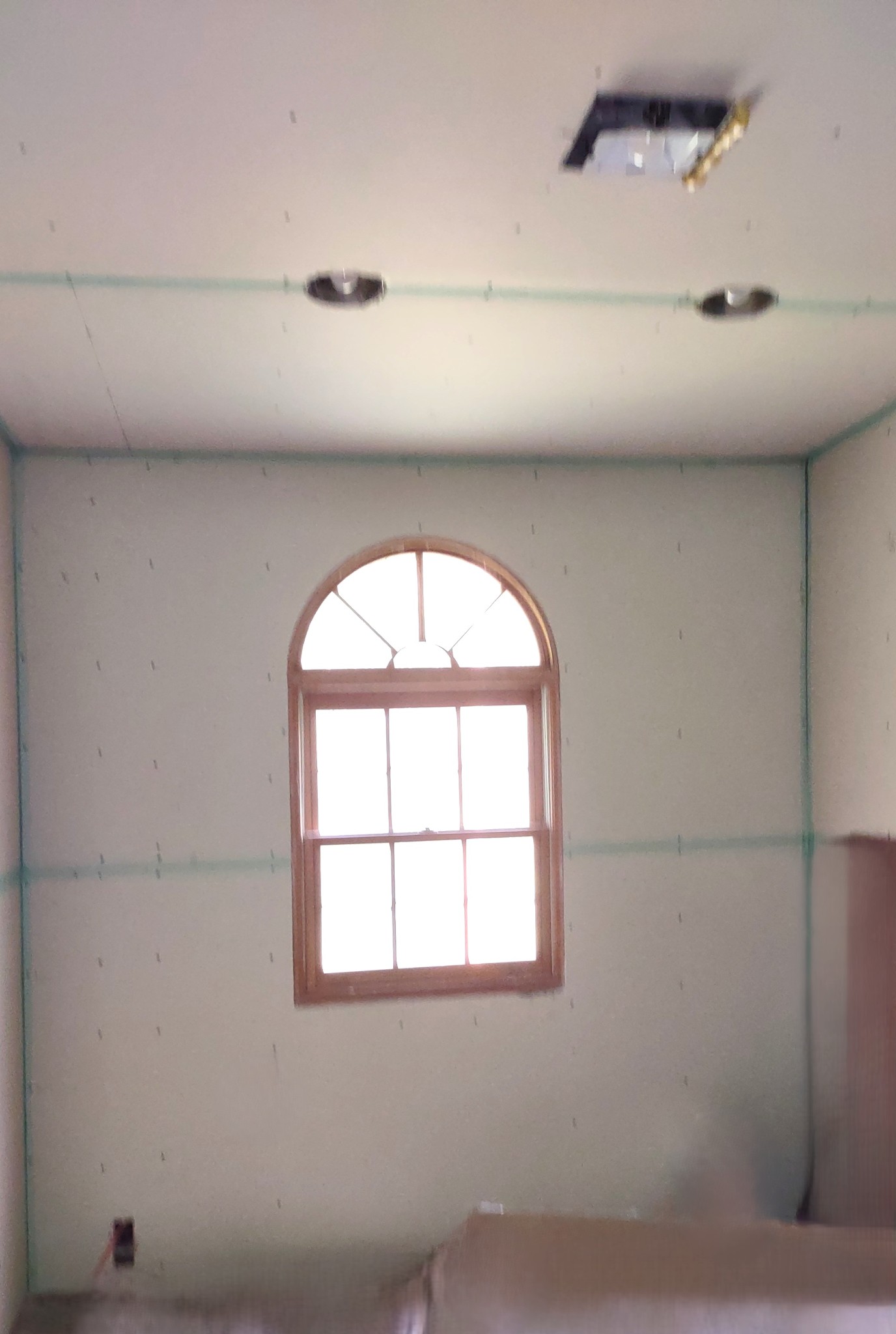 1376 Panhandle Road Manchester, TN 37355 - Photo 7 of 13 an empty room with a window