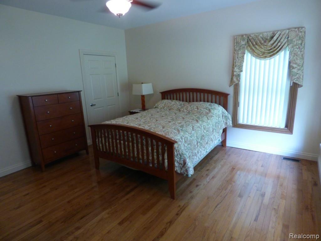 4685 Orion Road Rochester, MI 48306 - Photo 40 of 56 P1250874.jpg