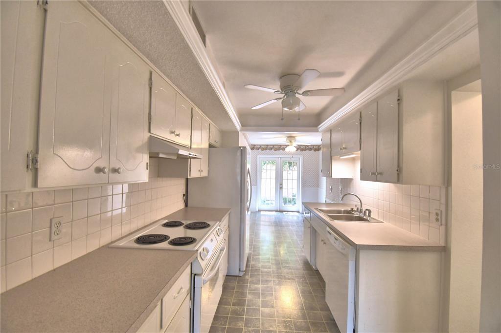 2216 Starboard Road Winter Haven, FL 33881 - Photo 20 of 56