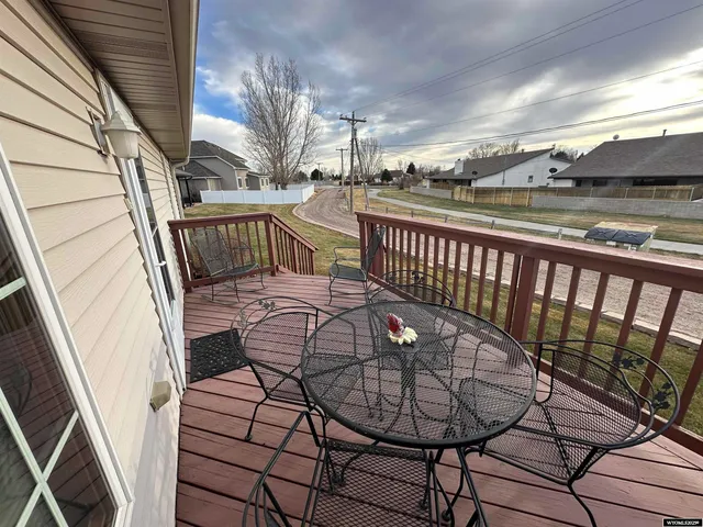 $250,000 | 2308 Crestview Drive, Torrington, WY 82240