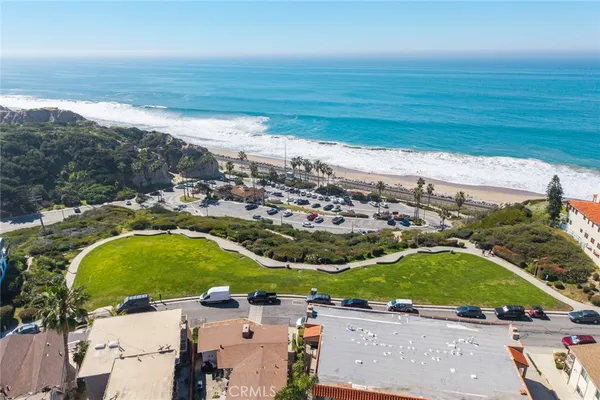 $4,850 | 237 Avenida Montalvo, Unit B, San Clemente, CA 92672