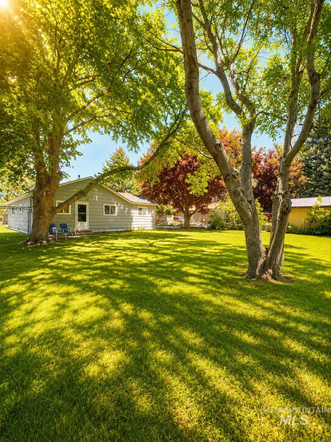 420 East 3rd Street Shoshone, ID 83352 - Photo 2 of 39