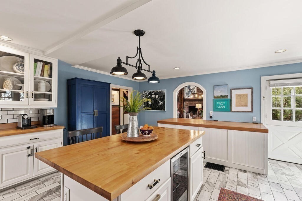 16 Grapevine Road Wenham, MA 01984 - Photo 18 of 41