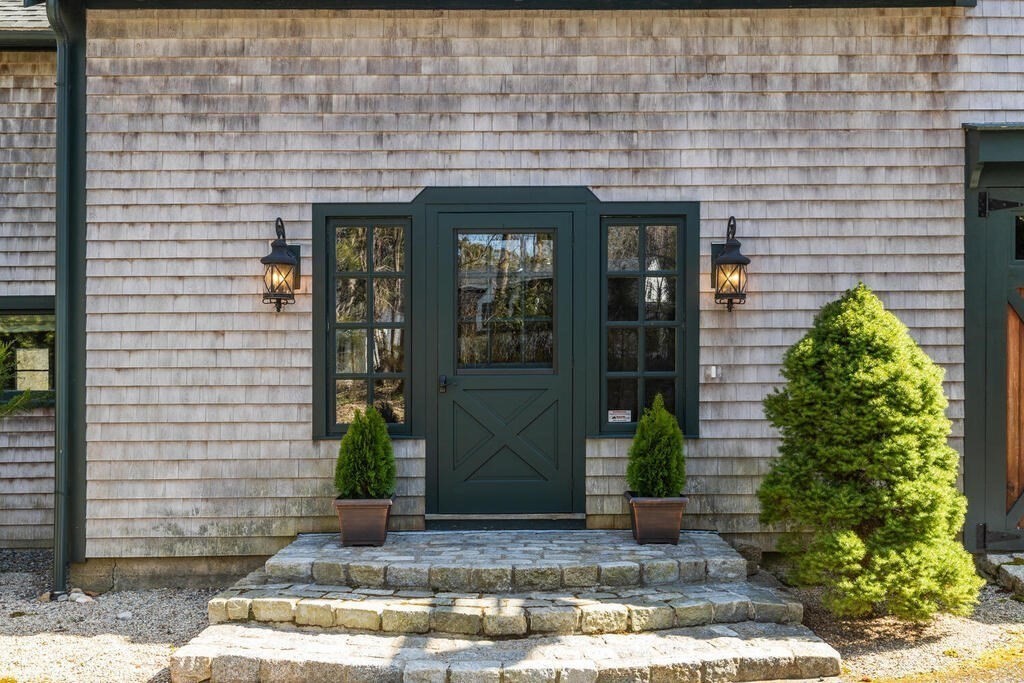 16 Grapevine Road Wenham, MA 01984 - Photo 2 of 41