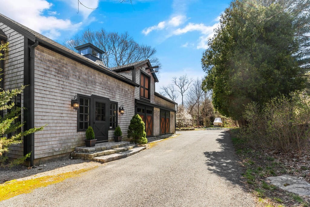 16 Grapevine Road Wenham, MA 01984 - Photo 4 of 41