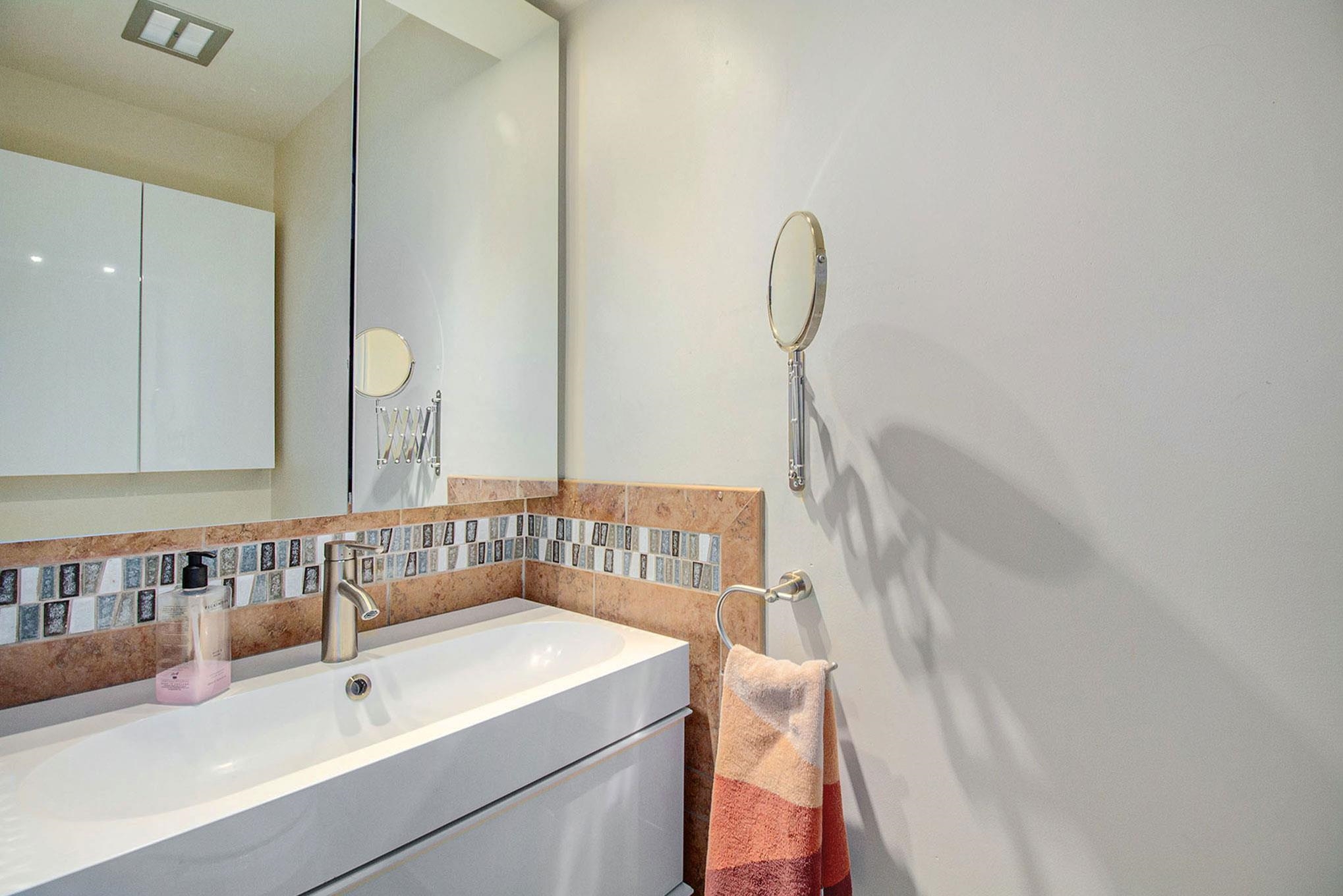 2055 West Garrison Road Owosso, MI 48867 - Photo 22 of 49 1/2 Bath