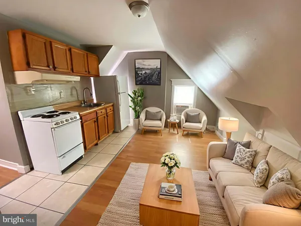 $950 | 408 East Roosevelt Boulevard, Philadelphia, PA 19120