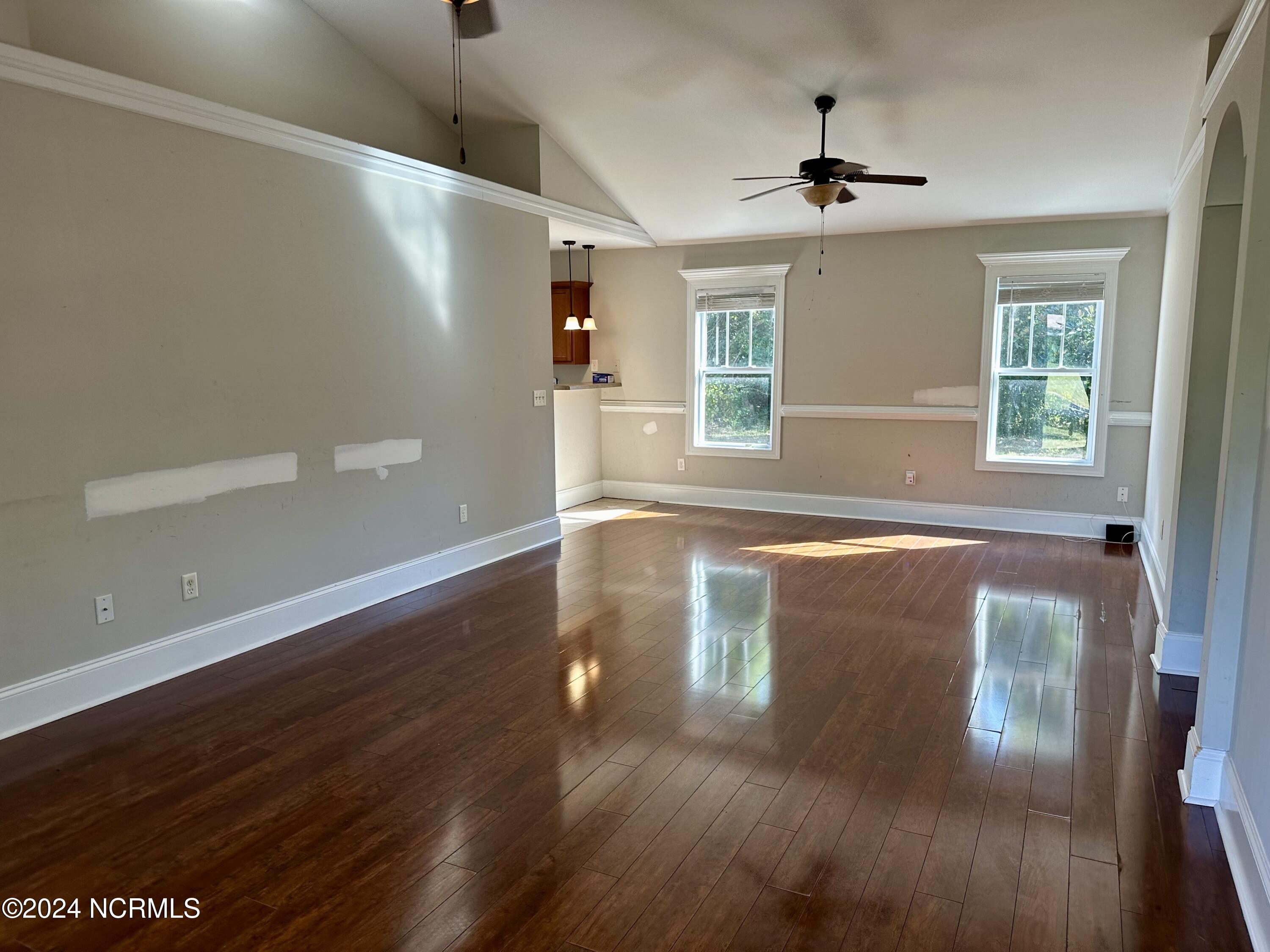 5006 Lord Byron Road Wilmington, NC 28405 - Photo 3 of 16 Living Room