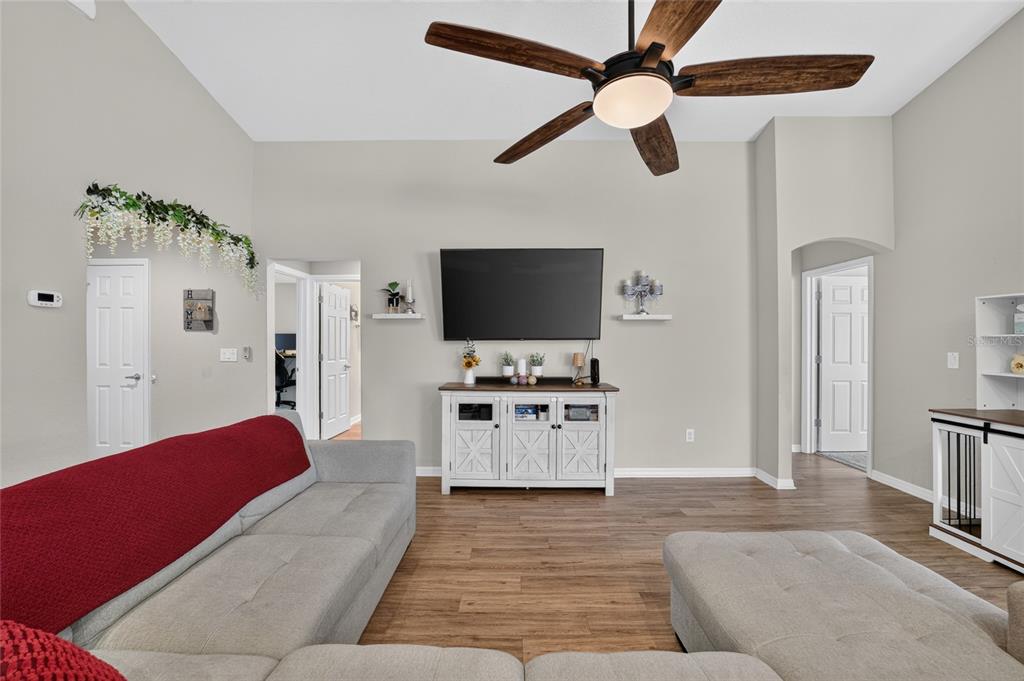 8970 Southeast 49th Court Road Ocala, FL 34480 - Photo 37 of 72