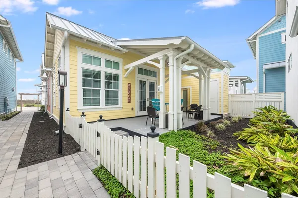 $449,000 | 600 Central Square West, Unit 21, Port Aransas, TX 78373